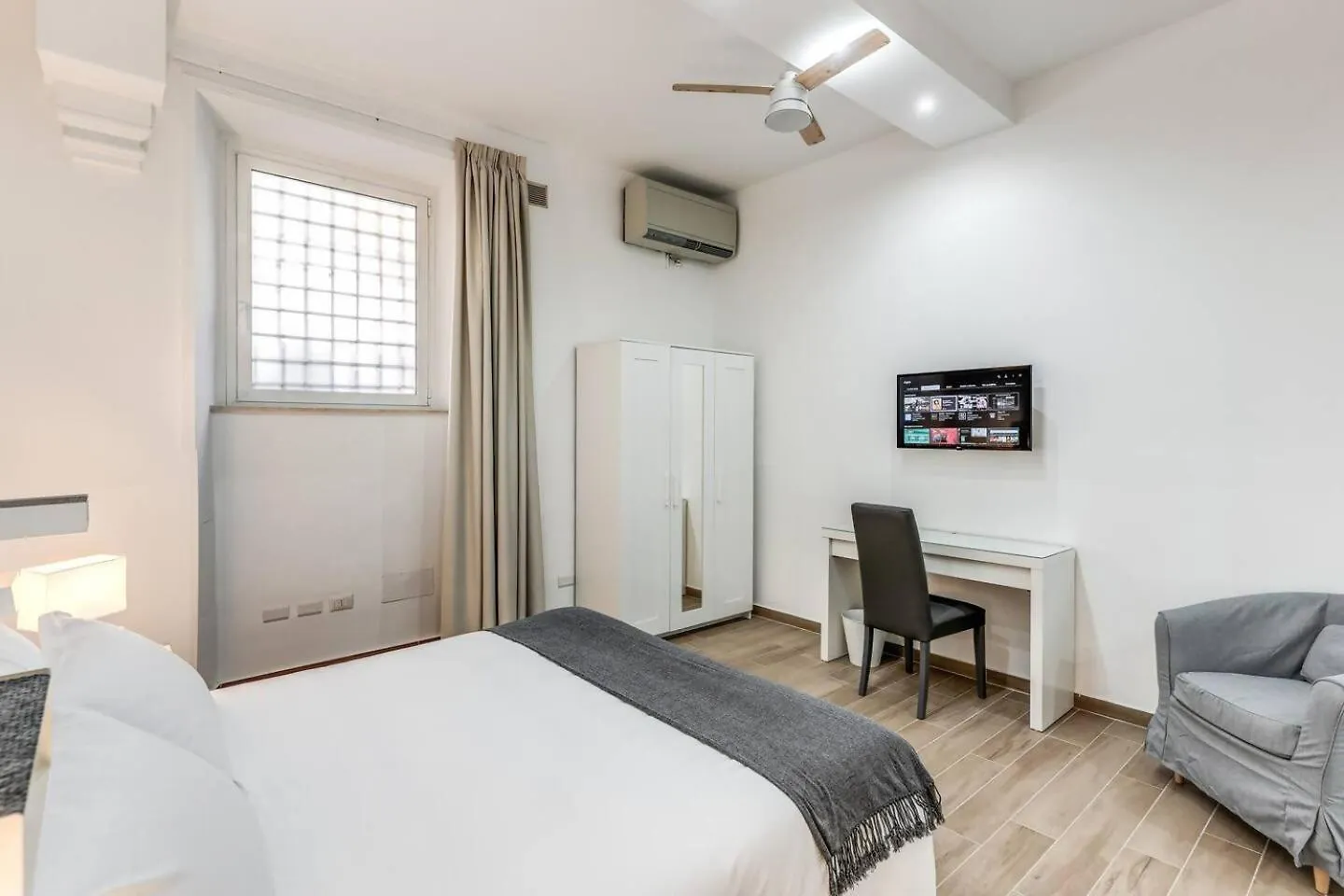 로마 New Flat In Front Stpeter Square 아파트 이탈리아